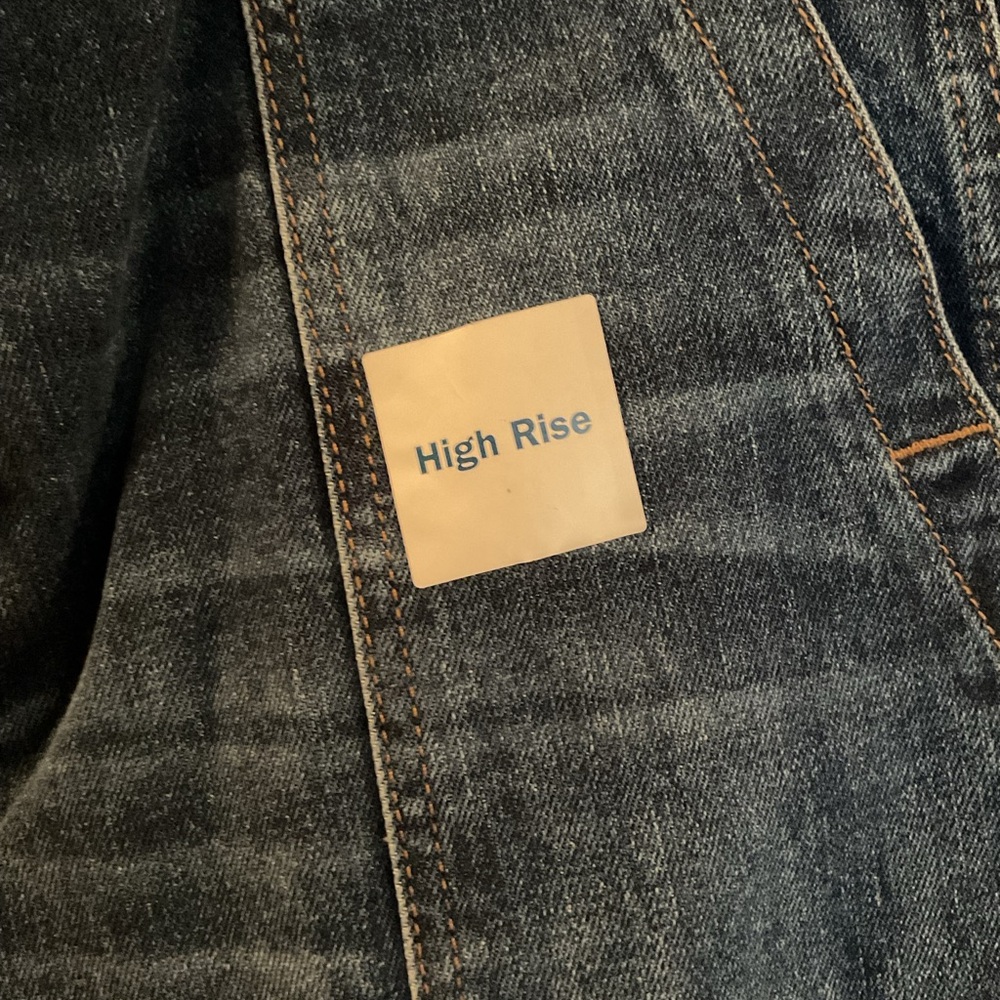 Old Navy Denim Jeans - Picture 2 of 7